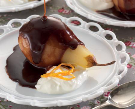 Pears with caramel sauce